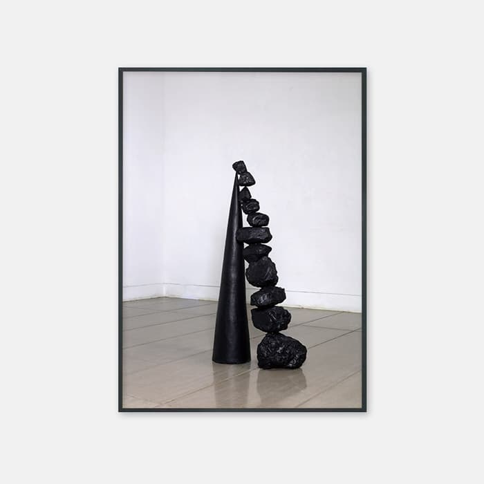 언제 무너져도 이상하지 않다 포스터 이미지