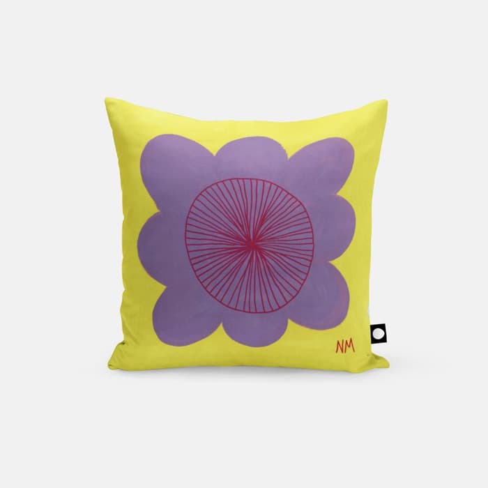 Purple flower 쿠션 커버 이미지