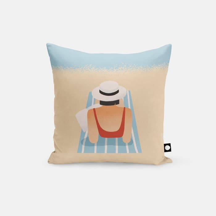 해변의 여인 쿠션 커버 이미지
