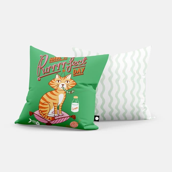 Purrfect Day 쿠션 커버 이미지