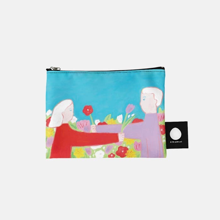 Love is you, love is me 파우치 이미지