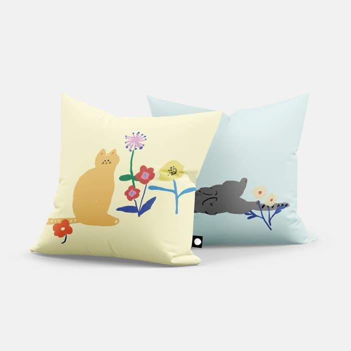 꽃밭의 냐옹 쿠션 커버 이미지