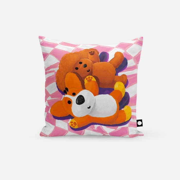 hug me 쿠션 커버 이미지