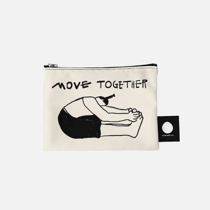 MOVE TOGETHER 파우치 이미지